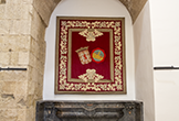 Los escudos de Córdoba y su Ayuntamiento en el Salón de los Mosaicos del Alcázar de los Reyes Cristianos