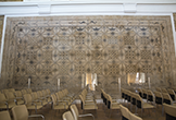 Mosaico de motivos geométricos en el Salón de los Mosaicos del Alcázar de los Reyes Cristianos