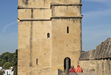 La Torre de los Leones del Alcázar de los Reyes Cristianos vista desde el Adarve