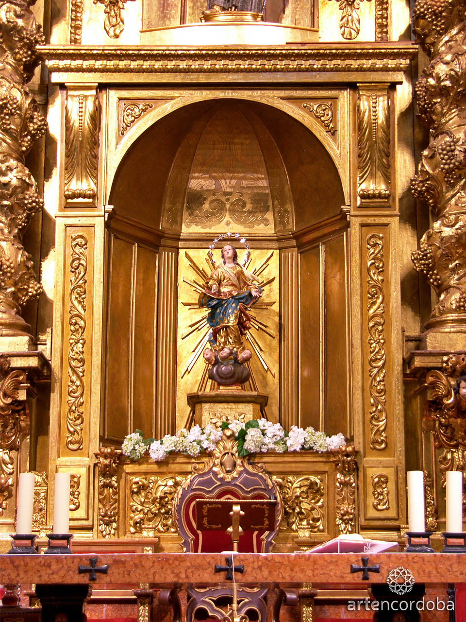 Iglesia de San Nicolás de la Villa, Córdoba: Altares y Capillas