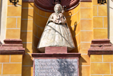Imagen de la Virgen del Socorro en la Fachada de la Ermita del Socorro en Córdoba