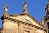 Detalle de la fachada de la Iglesia del Juramento de San Rafael en Córdoba
