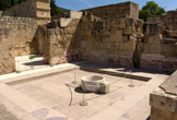 Detalle del interior de la Casa de Ya'far en Medina Azahara Detalle del interior de la Casa de Ya'far en Medina Azahara