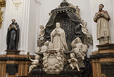 Sepulcro del Cardenal Salazar en la Capilla de Santa Teresa de la Mezquita-Catedral de Córdoba
