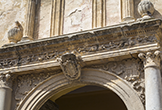 Detalle del friso de la Puerta de Santa Catalina de la Mezquita-Catedral de Córdoba