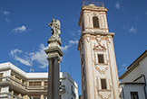 Triunfo de San Rafael y Torre de la Iglesia de Santo Domingo de Silos en la Plaza de la Compañía de Córdoba