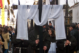 Cruz de Guía de la Hermandad de la Soledad en Córdoba